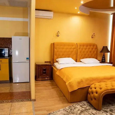 Seven Eleven Apartment Hotel In Most City Dnipro Exterior photo