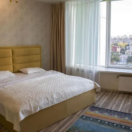 Seven Eleven Apartment Hotel In Most City Dnipro Exterior photo