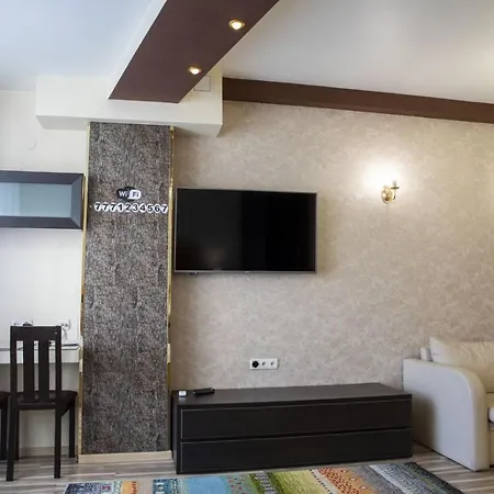 Seven Eleven Apartment Hotel In Most City Dnipro Exterior photo