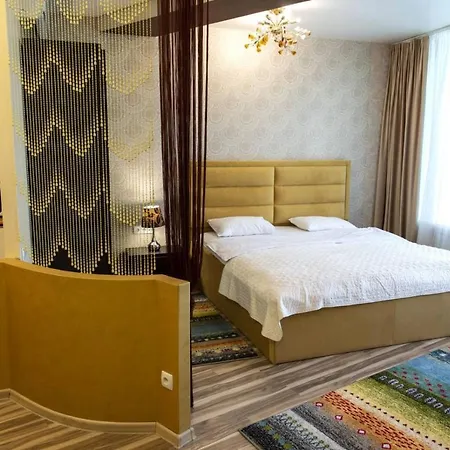 Seven Eleven Apartment Hotel In Most City Dnipro Exterior photo