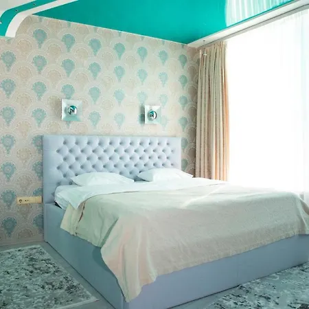 Seven Eleven Apartment Hotel In Most City Dnipro Exterior photo