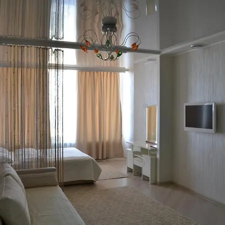 Seven Eleven Apartment Hotel In Most City Dnipro Room photo