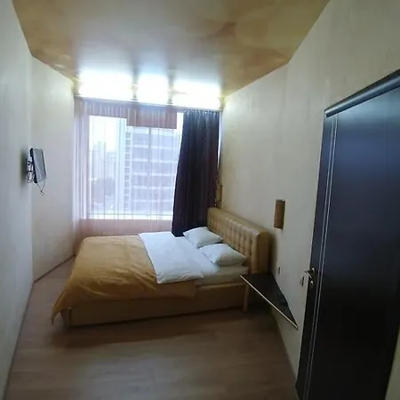 Seven Eleven Apartment Hotel In Most City Dnipro Exterior photo