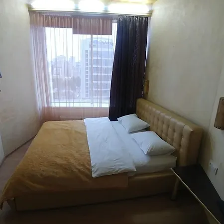 Seven Eleven Apartment Hotel In Most City Dnipro Exterior photo