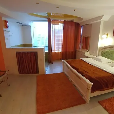 Seven Eleven Apartment Hotel In Most City Dnipro Exterior photo