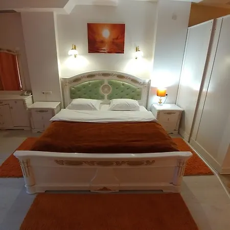 Seven Eleven Apartment Hotel In Most City Dnipro Exterior photo