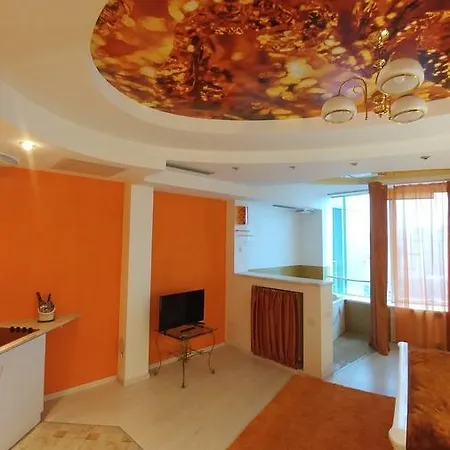 Seven Eleven Apartment Hotel In Most City Dnipro Exterior photo