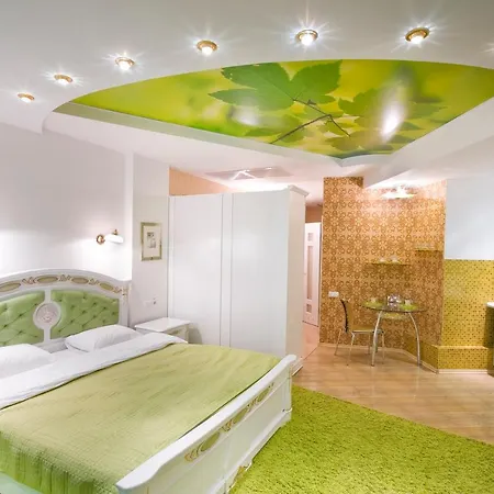 Seven Eleven Apartment Hotel In Most City Dnipro Exterior photo