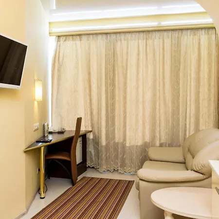Seven Eleven Apartment Hotel In Most City Dnipro Exterior photo