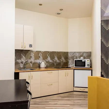 Seven Eleven Apartment Hotel In Most City Dnipro Exterior photo